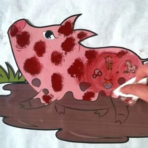 limpiamos al cerdito para trabajar el vocabulario de la granja